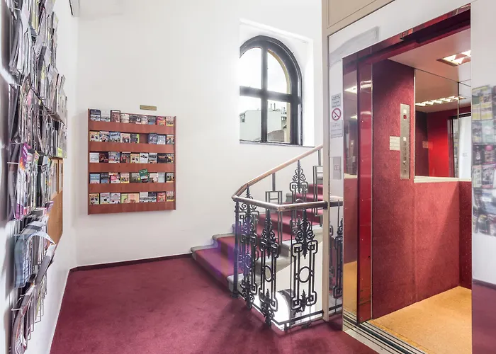 City-inn Hotell 3*
